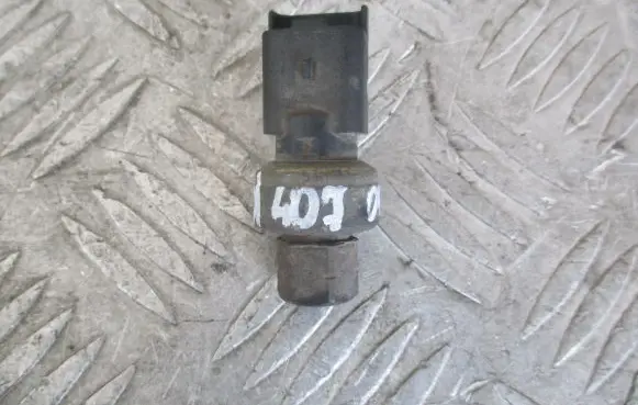 Peugeot 407 Air conditioning (A/C) pressure sensor 9647971280