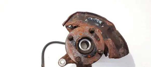 Toyota Yaris Front wheel hub