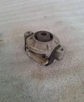 Audi A8 S8 D3 4E Gearbox mount 4E0399151AP