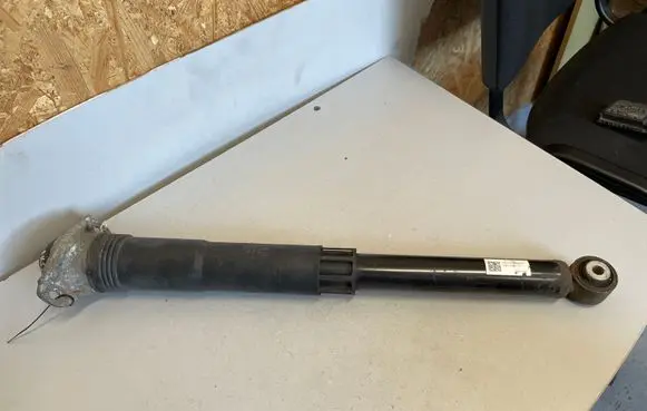 Skoda Octavia Mk3 (5E) Rear shock absorber/damper 5Q0512013FQ