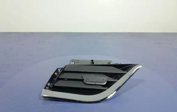 Skoda Octavia 985 Dashboard side air vent grill/cover trim 5E4819701B