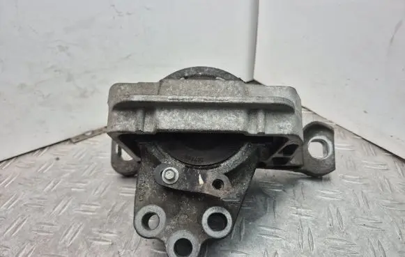 Ford Focus Engine mount bracket CV616F012EB