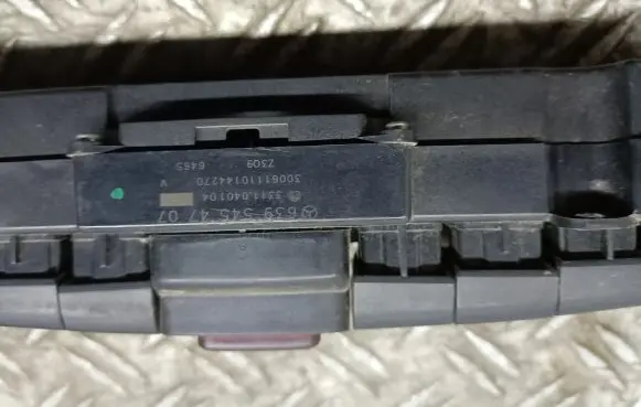 Mercedes-Benz Vito Viano W639 Multifunctional control switch/knob 6395454707