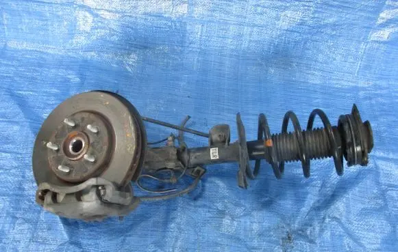 Nissan Leaf I (ZE0) Front wheel hub spindle knuckle