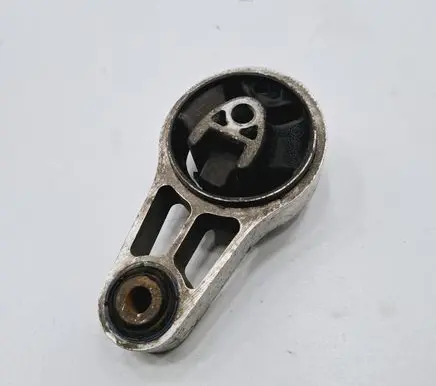 Mini One - Cooper Coupe R56 Engine mount bracket