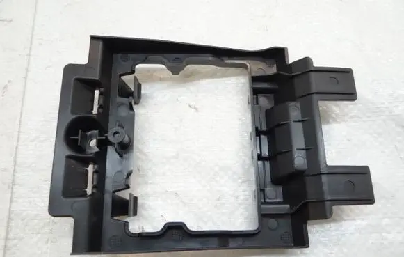 Citroen C4 III e-C4 Front tow hook cap/cover 9861895680