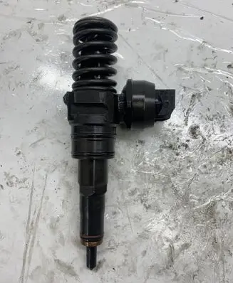 Audi A3 S3 8L Fuel injector 038130073 038130073AG 0414720215