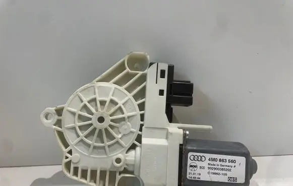 Audi Q8 Front door window regulator motor 4M0863560