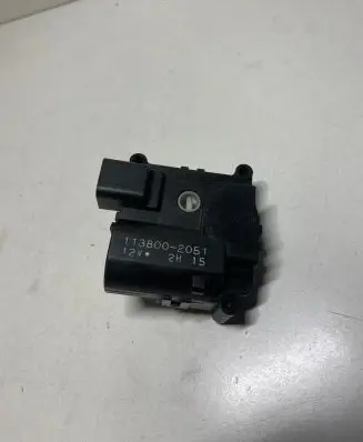 Toyota Corolla Verso AR10 Air flap motor/actuator 1138002051
