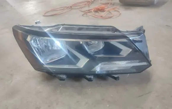 Volkswagen PASSAT B7 USA Headlight/headlamp