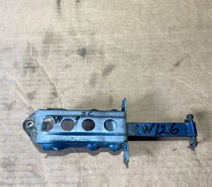 Mercedes-Benz S W126 Front door check strap stopper 