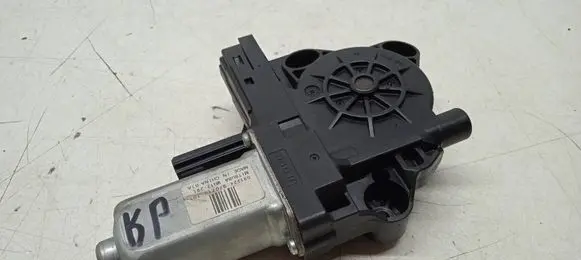 Volvo V70 Front door window regulator motor WR12291 091224 970713101