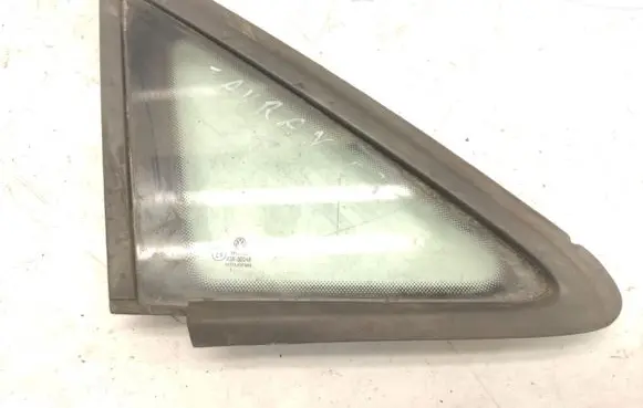 Volkswagen Touran I Front triangle window/glass 43R00048 AS2 M68