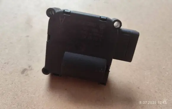 A/C air flow flap actuator/motor