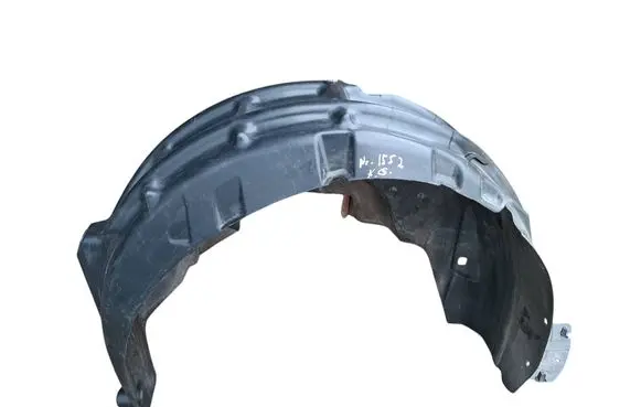 Rear arch fender liner splash guards