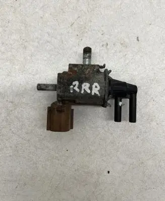 Vacuum valve