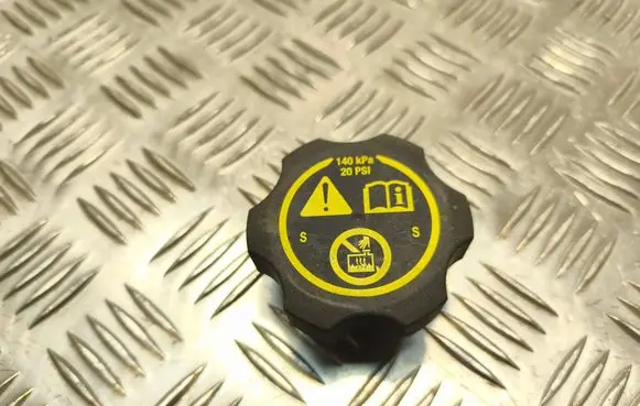 Opel Corsa E Coolant expansion tank/reservoir cap 