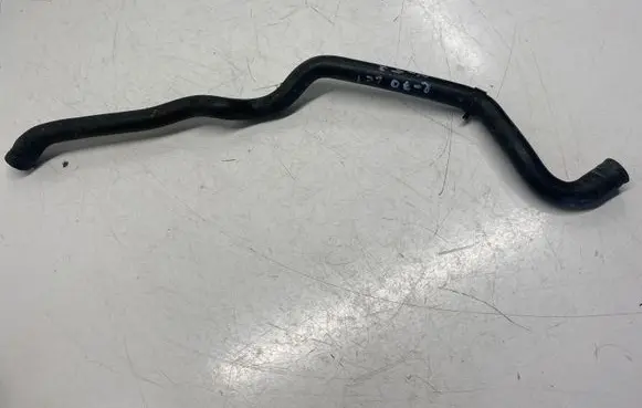 BMW X5 E70 Engine coolant pipe/hose