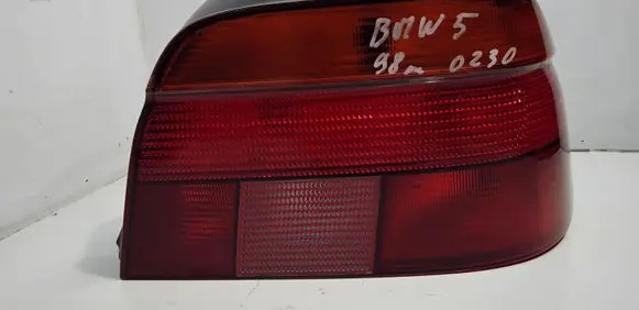 BMW 5 E39 Rear/tail lights 8358032