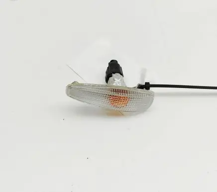 Mitsubishi L200 Front fender indicator light 8351A065