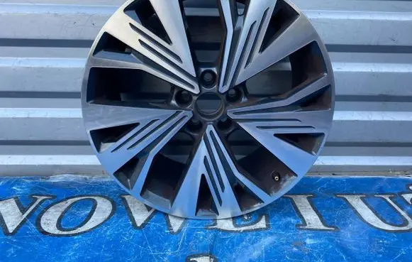 Audi Q4 Sportback e-tron R19 alloy rim 89A601025C