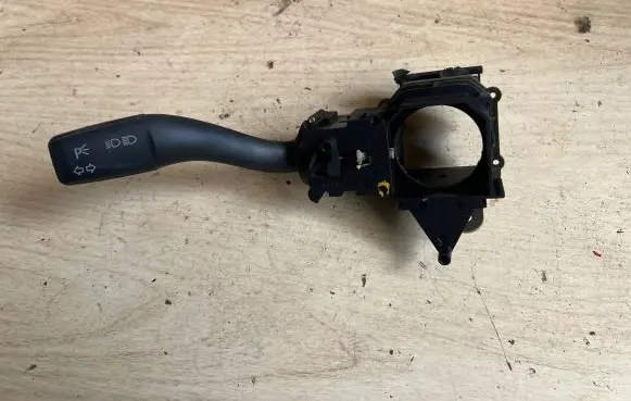Audi A4 S4 B6 8E 8H Indicator stalk 8E0953513A