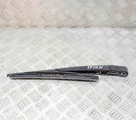 Nissan Qashqai Rear wiper blade arm 