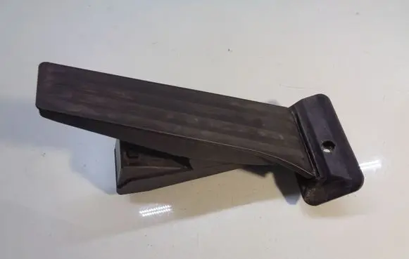 BMW X5 E70 Accelerator throttle pedal 6852644 3542685264401
