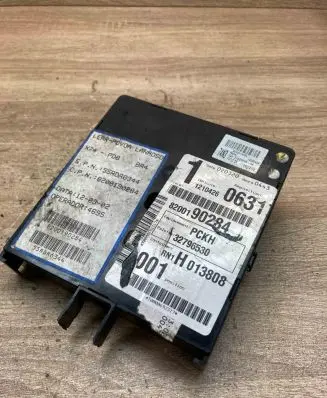 Renault Laguna II Fuse module 8200190284 55RDR6344