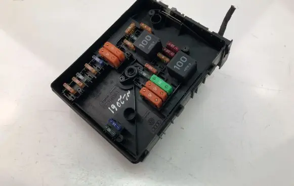 Audi A3 S3 8P Fuse box set 1K0937125A