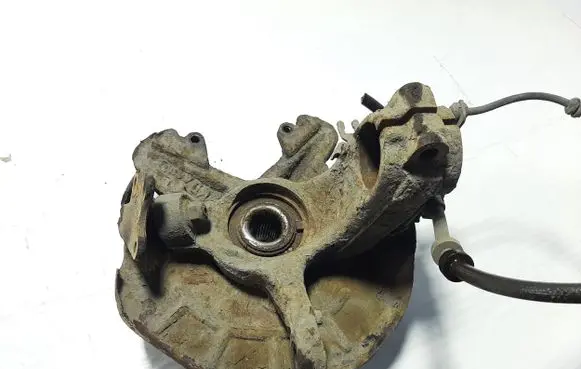 Volkswagen Polo Front wheel hub