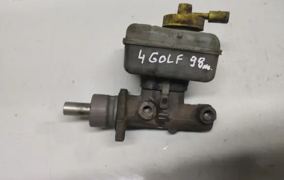 Volkswagen Golf IV Master brake cylinder 21027099