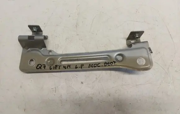Audi Q7 4M Fender mounting bracket 4m0821431-jlk01