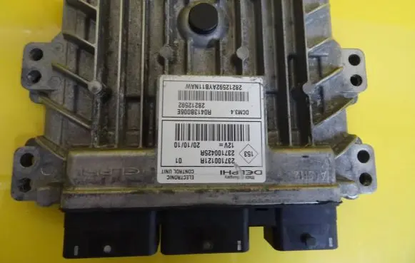 Renault Megane III Engine control unit/module 237100121R