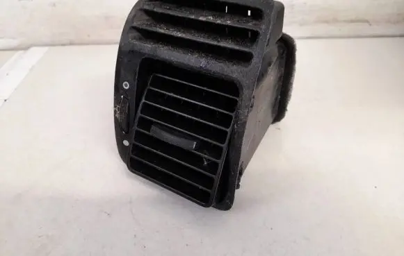 Honda Stream Dash center air vent grill 77640s7aa0030 77640-s7aa-0030