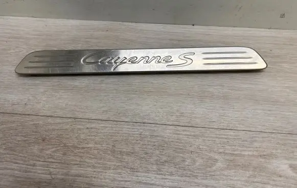 Porsche Cayenne (92A) Front sill trim cover 23890010 95855546701
