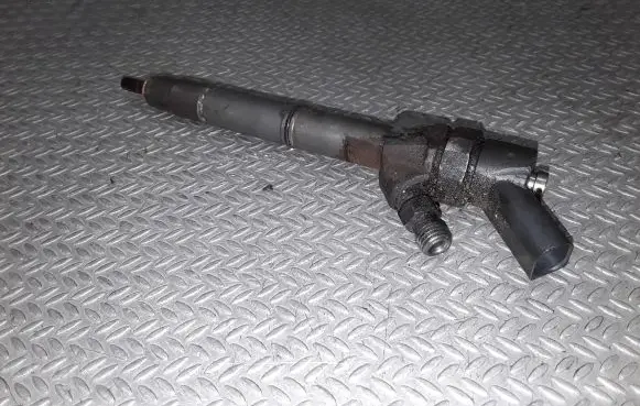 Mercedes-Benz A W168 Fuel injector 0445110015