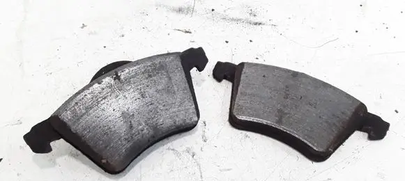 Volkswagen Sharan Brake pads (front) 