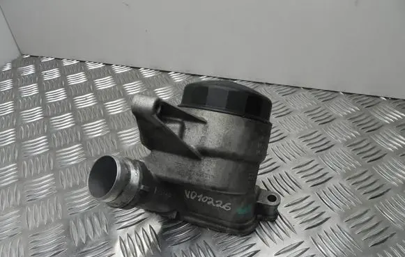 BMW 3 F30 F35 F31 other engine part 7516383 VD10226