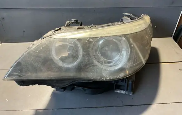 BMW 5 E60 E61 Headlight/headlamp 15872300
