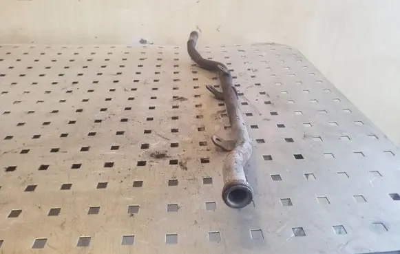 Mitsubishi Pajero Engine coolant pipe/hose