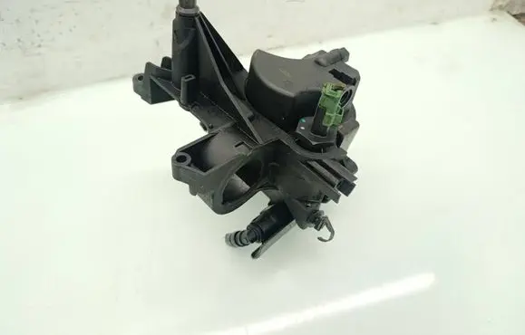Ford Fiesta Fuel filter housing 9655604380