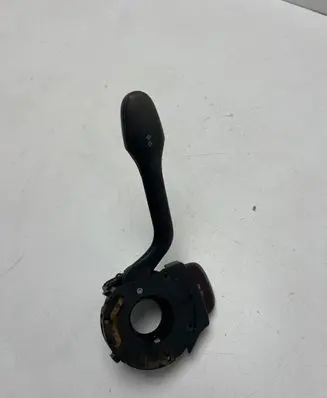 Volkswagen PASSAT B4 Indicator stalk 88S97