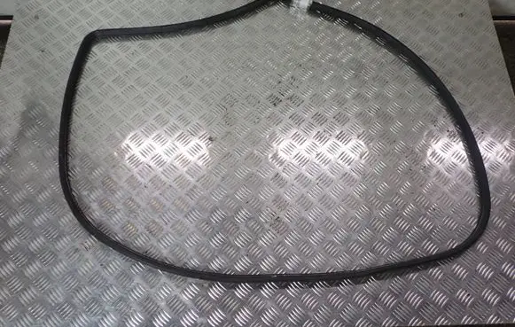 Subaru Forester SH Rubber seal rear door
