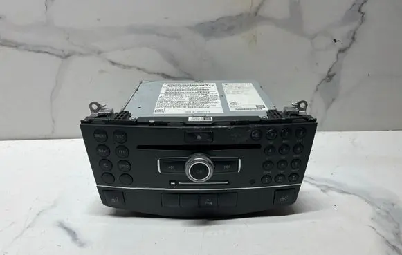 Mercedes-Benz C W204 Radio/CD/DVD/GPS head unit A2049005903