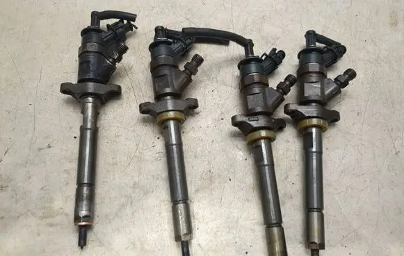 Ford Fiesta Fuel injectors set 0445110353