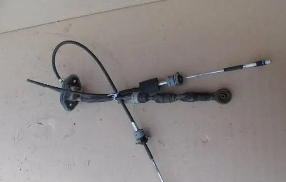 KIA Sportage Gear shift cable linkage 
