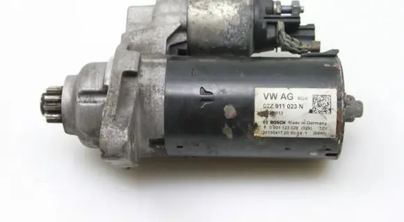 Volkswagen Golf VII Starter motor 02Z911023N