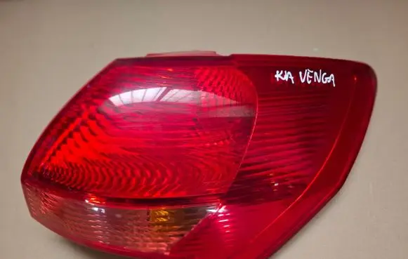 KIA Venga Tailgate rear/tail lights