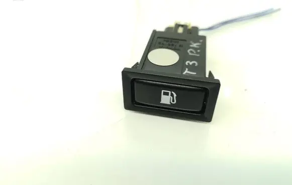 Toyota Avensis T250 Fuel tank opening switch 5660J53 156795